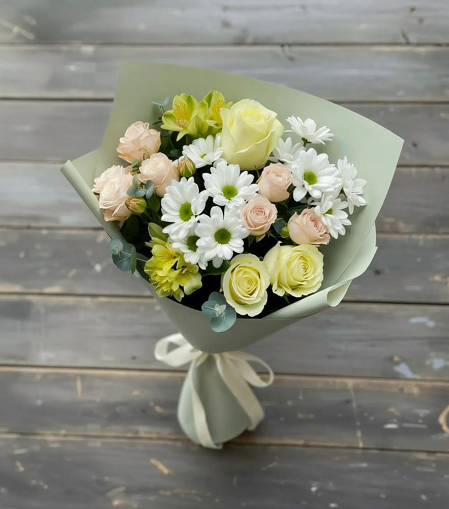 Букет цветов из: Альстромерии, Розы и Хризантемы в Приозерске