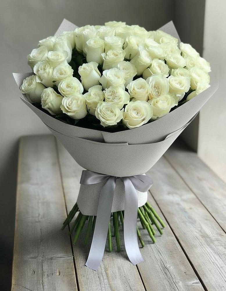 Букет 35 Белых роз в Приозерске