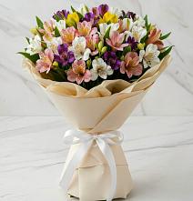 Букет цветов из:  Альстромерии в Приозерске