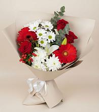 Букет цветов из:  Розы, Хризантемы, Герберы и Лилии в Приозерске