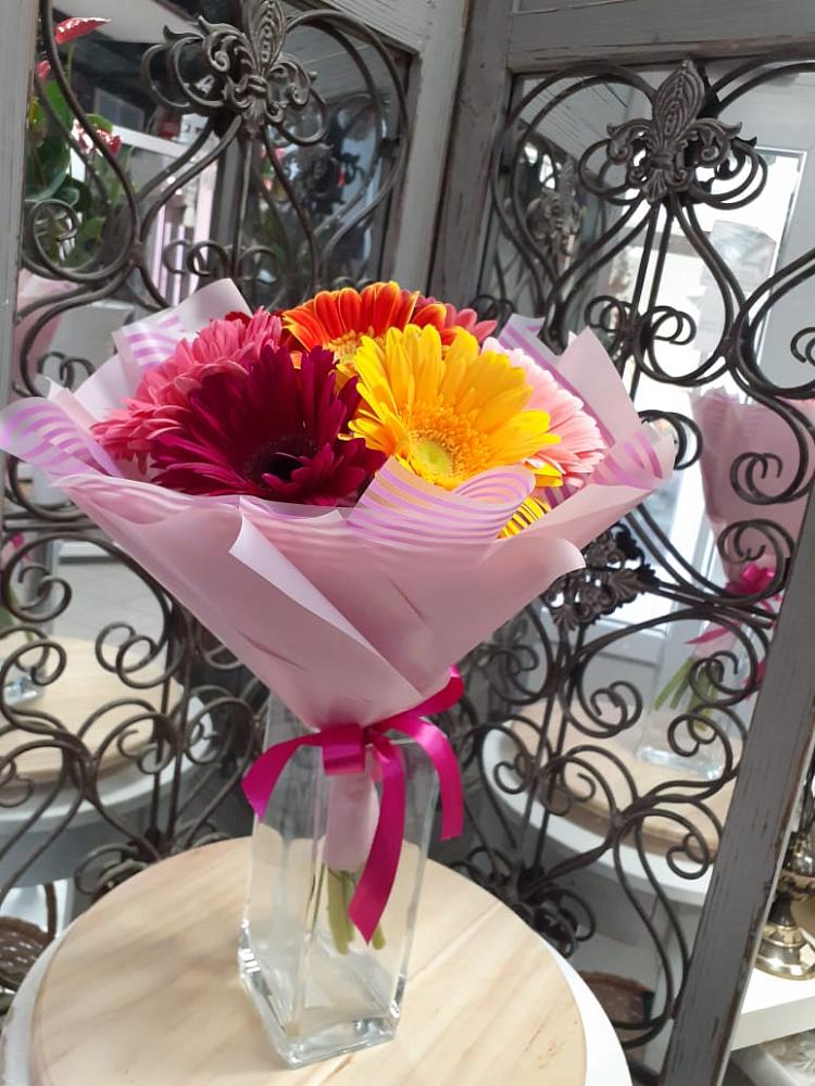 Букет цветов из: Герберы в Приозерске