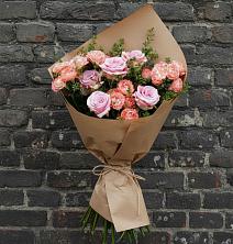 Букет цветов из:  Розы в Приозерске