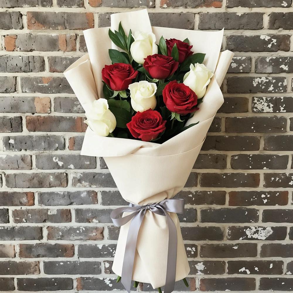 Букет цветов из: Розы в Приозерске