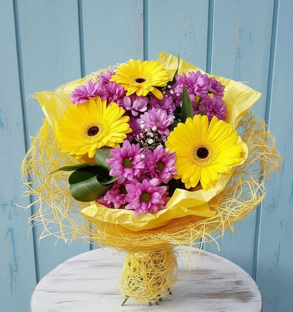 Букет цветов из: Хризантемы и Герберы в Приозерске