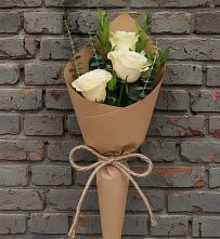 Букет цветов из:  Розы в Приозерске