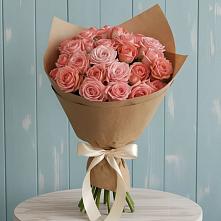 Букет цветов из:  Розы в Приозерске