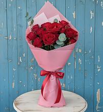 Букет цветов из:  Розы в Приозерске