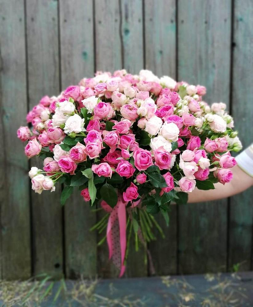 Букет Розовые кустовые розы Натали и Лав Лидия в Приозерске