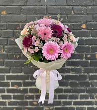 Букет цветов из:  Герберы и Хризантемы в Приозерске