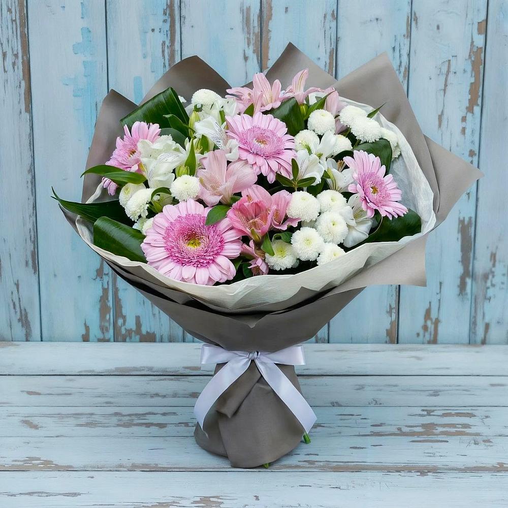 Букет цветов из: Герберы, Альстромерии и Хризантемы в Приозерске