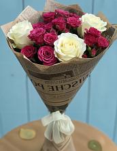 Букет цветов из:  Розы в Приозерске