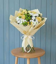 Букет цветов из:  Хризантемы и Розы в Приозерске