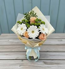 Букет цветов из:  Герберы, Розы и Хризантемы в Приозерске