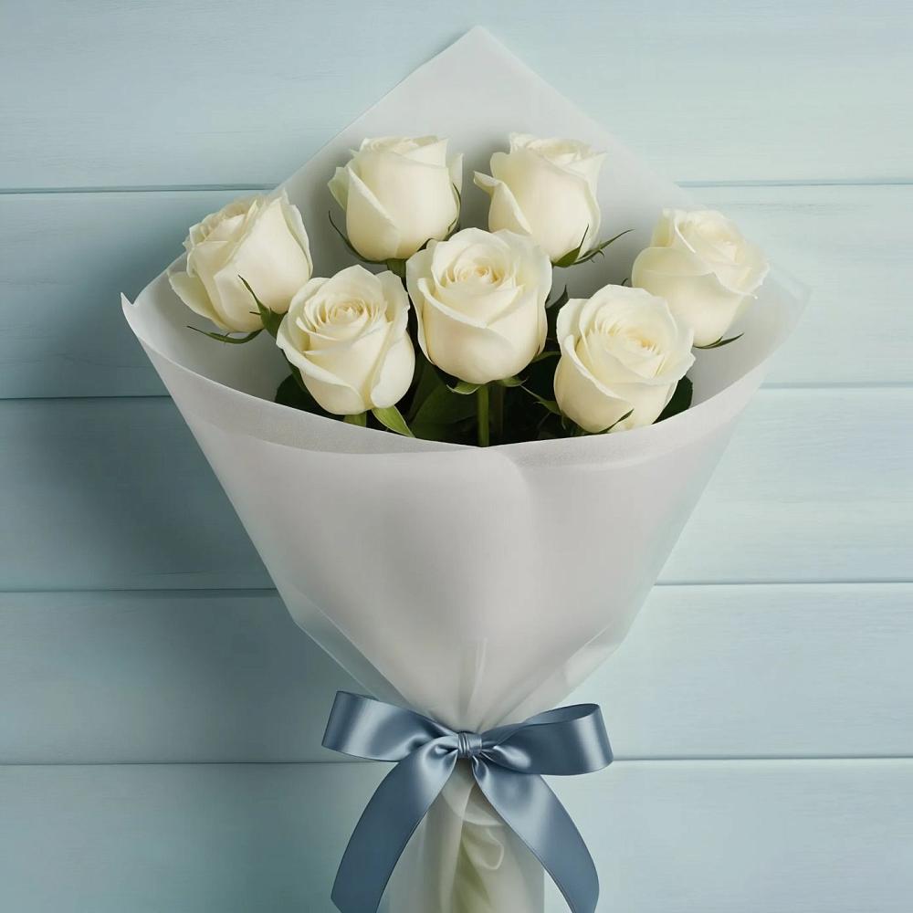 Букет 7 Белых роз Эдлесс Лав в Приозерске