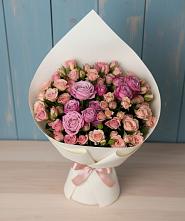 Букет цветов из:  Розы в Приозерске