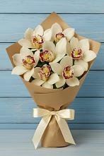 Букет цветов из:  Орхидеи и Розы в Приозерске