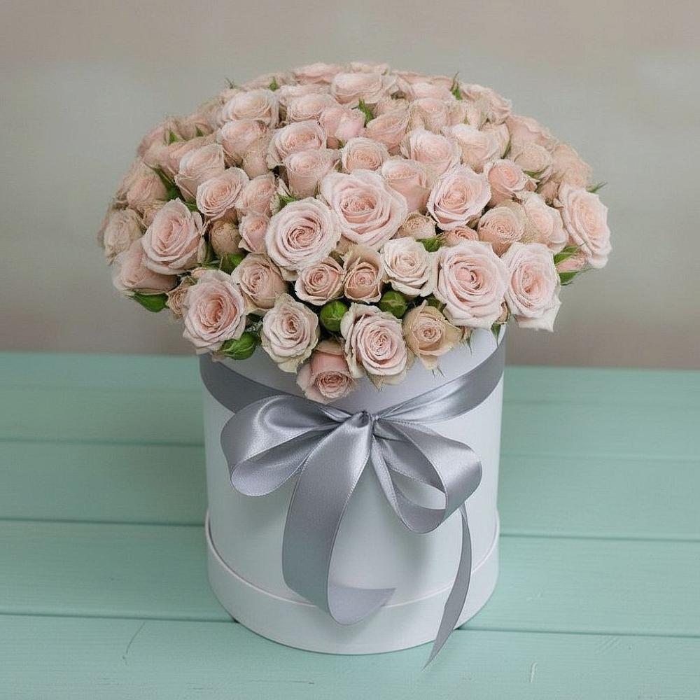 Цветочная композиция из Розы в шляпной коробке в Приозерске