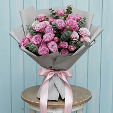 Букет цветов из:  Розы в Приозерске
